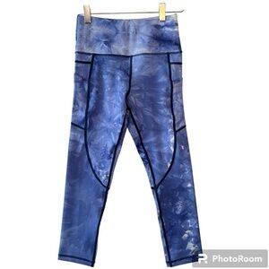 Zyia Blue Tie-Die High Rise Cropped Leggings Size 2
